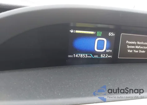 2016 Toyota Prius Two Eco z USA, uszkodzony, nr VIN JTDKARFUXG3017210